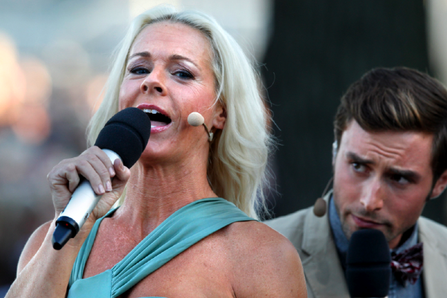 Malena Ernman, Allsång på Skansen, Flirt, Måns Zelmerlöw, Dusch