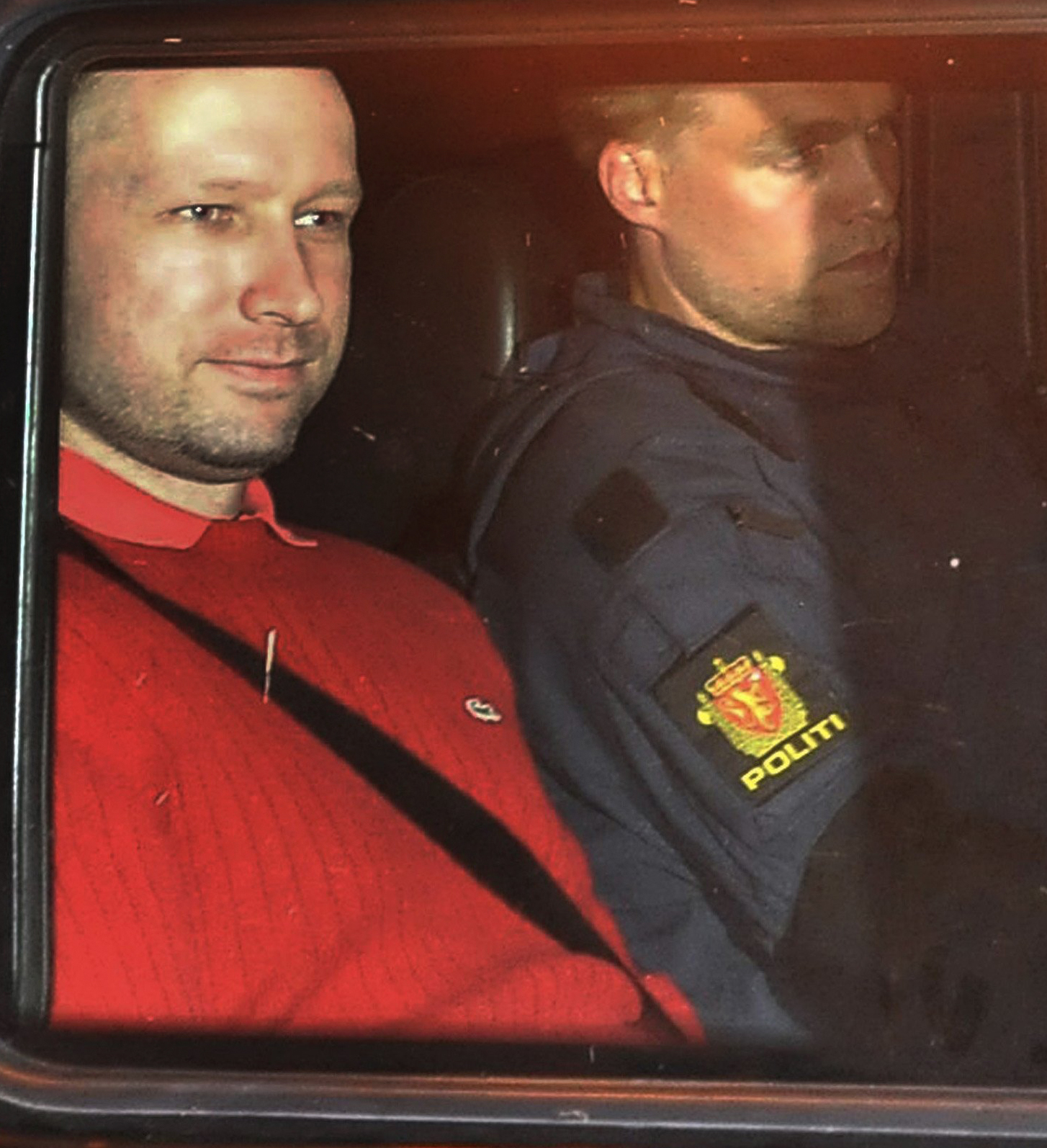 Anders Behring Breivik, Bomb, Polis, Norge, Bombattentat, Attack, Tingsratt, Spränga, Häktningsförhandling, Utøya, Skottlossning, Terrordåd, Oslo, Kriminellt, Terror