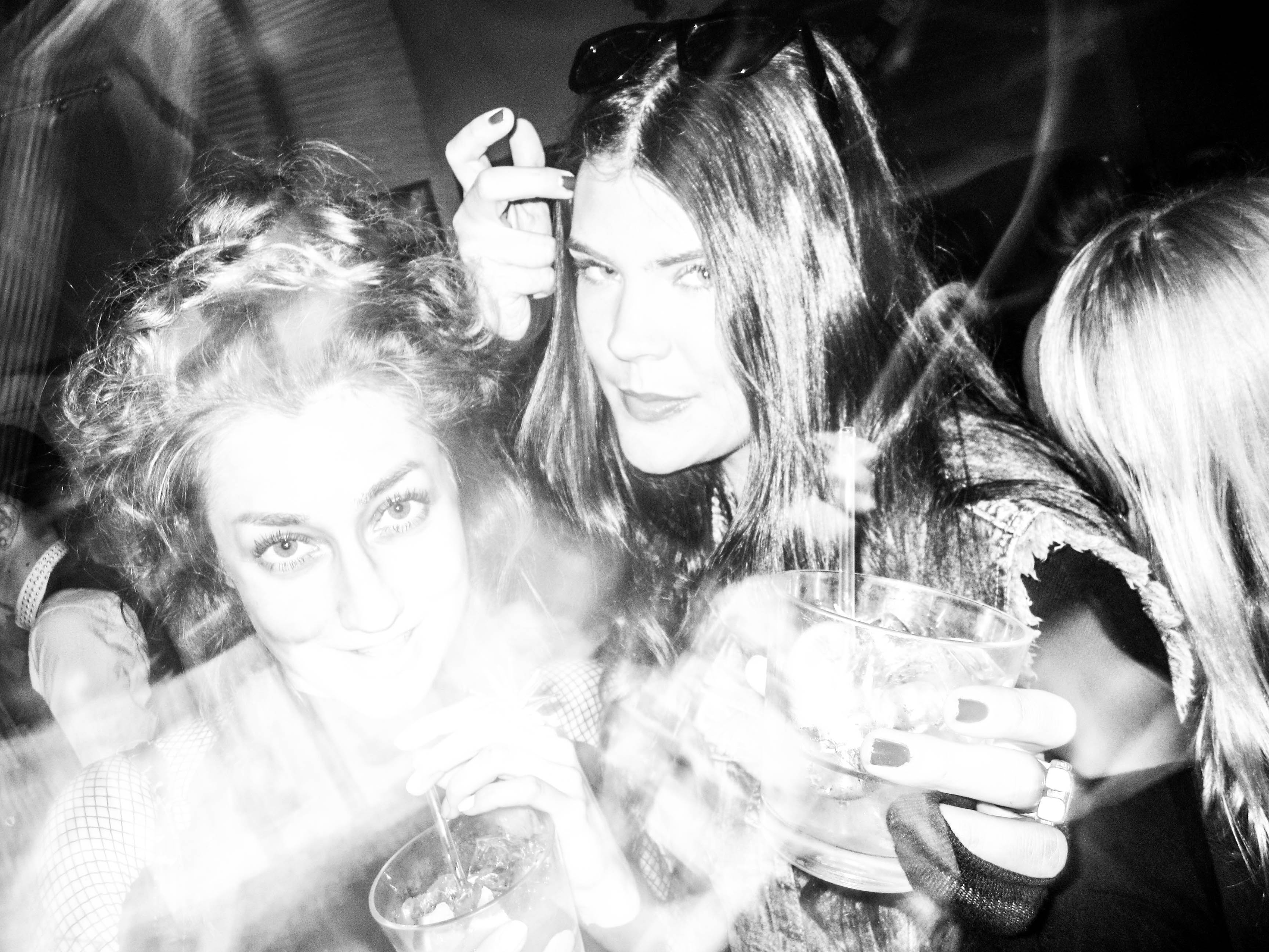 Spy Bar, Sommar, Kåken, Y och M, VICE, F12