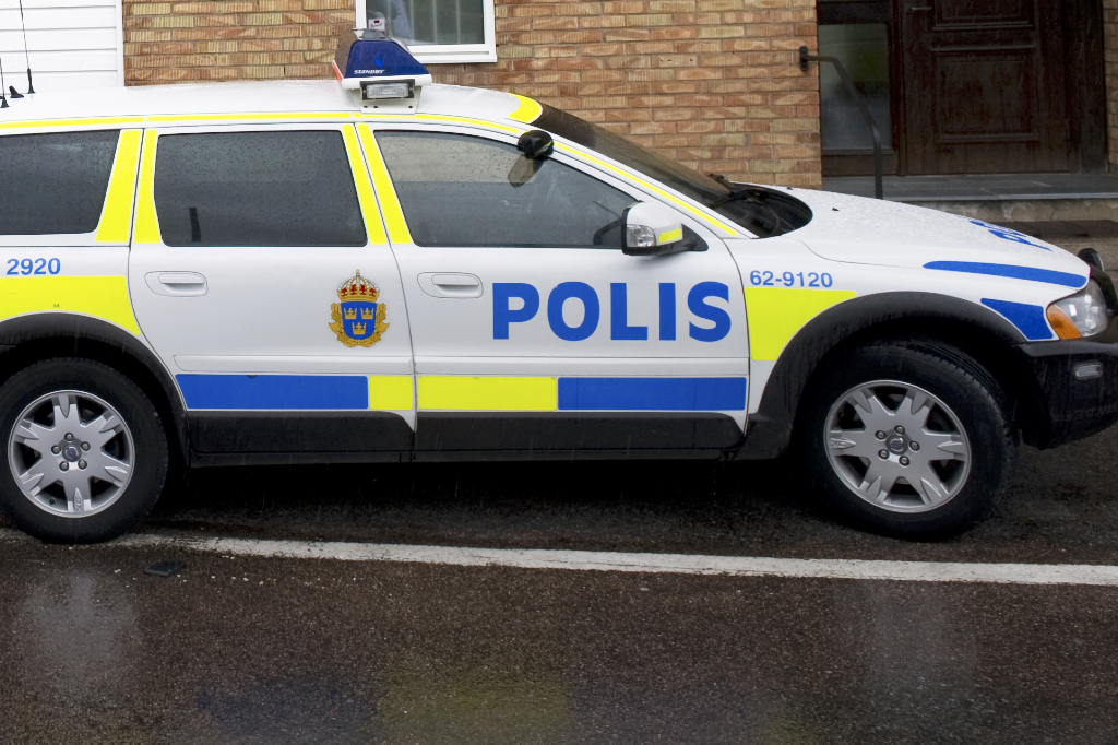 Attack, Kniv, Eskilstuna, Polis