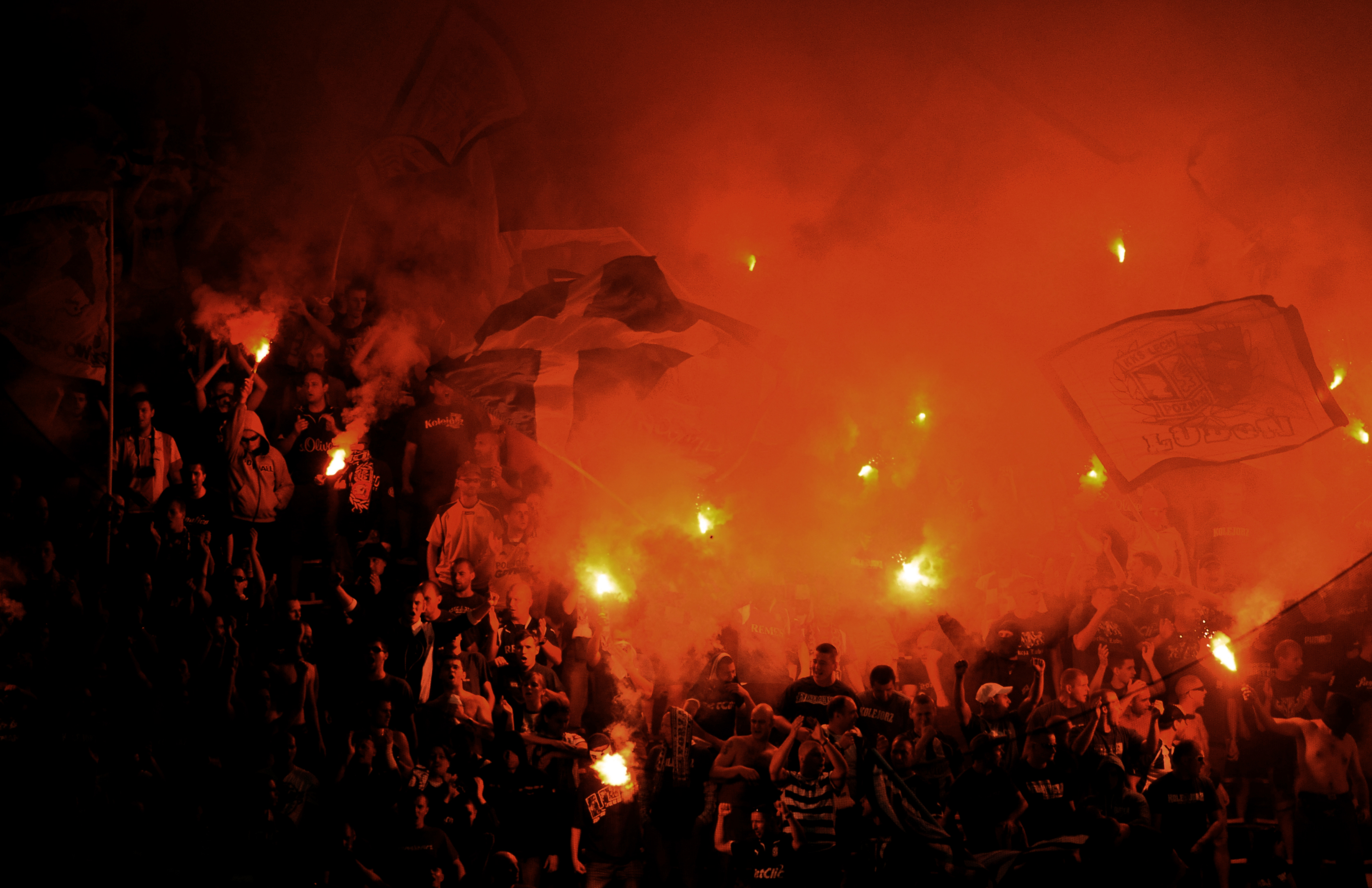 Upplopp, AIK, Våldsamt