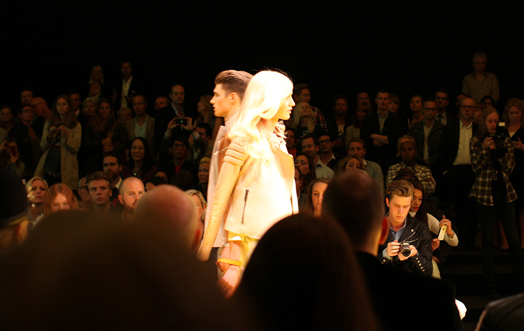 Fashion Week, Behind the scenes