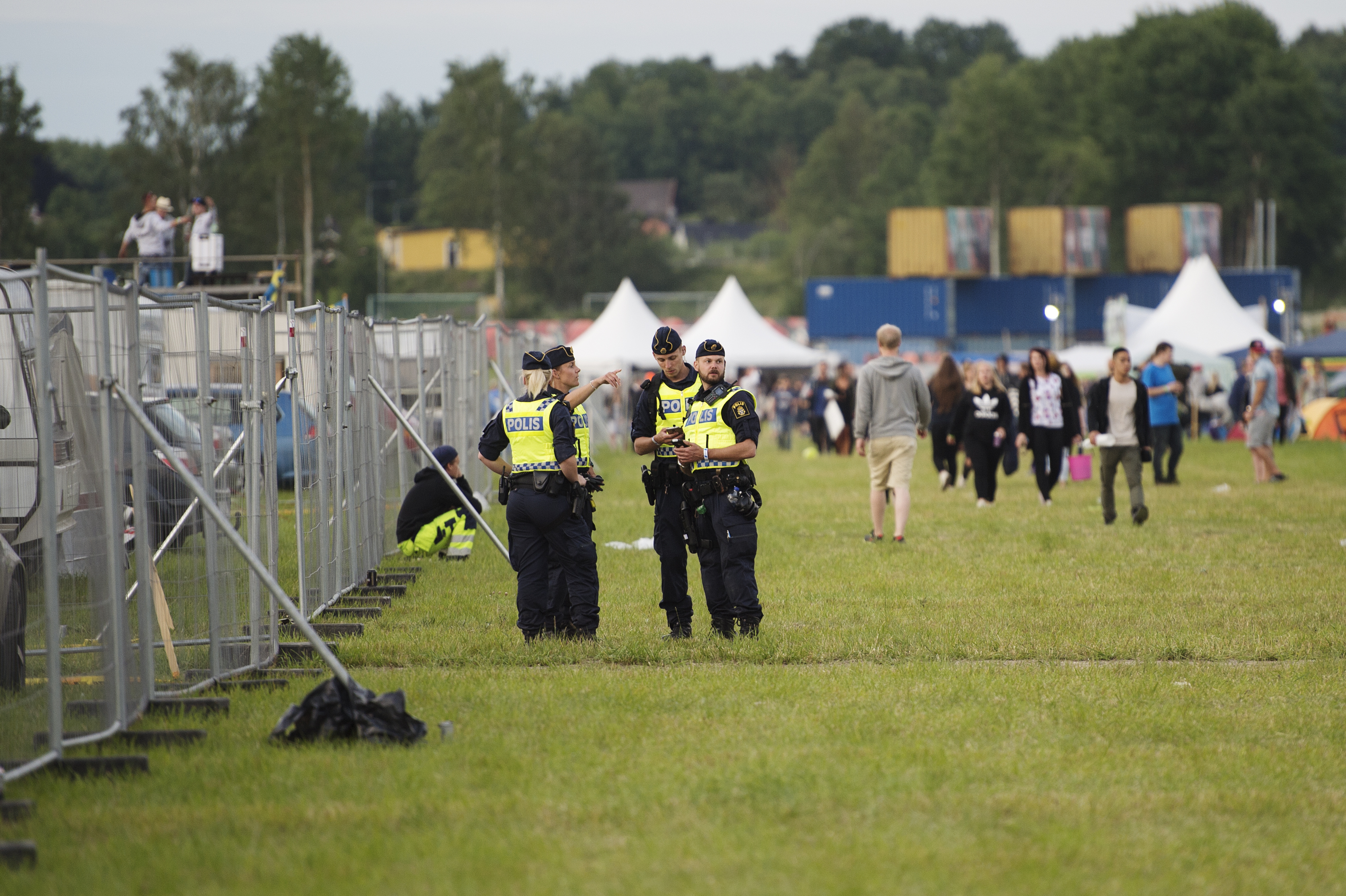 jag vill dejta en polis