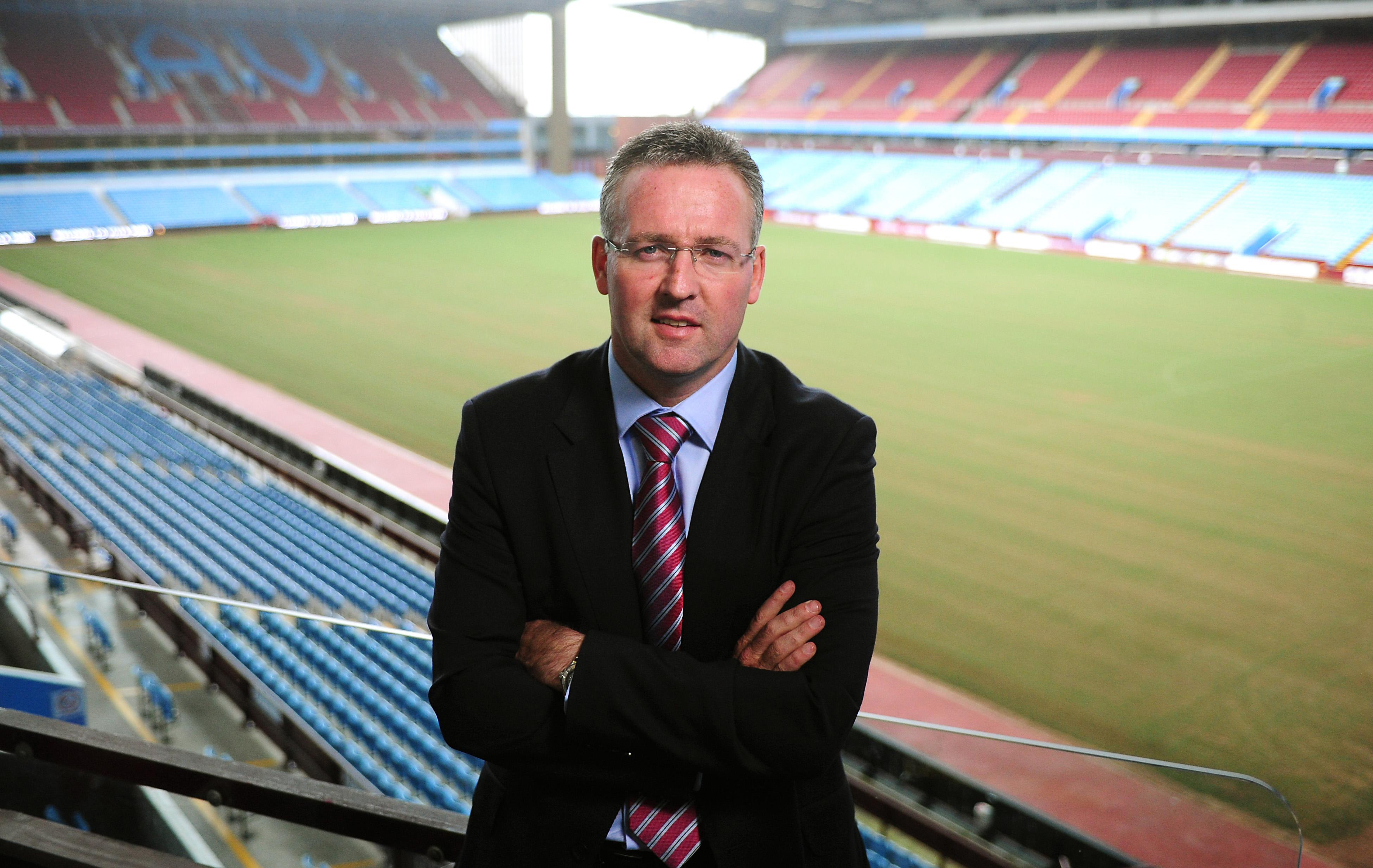 Aston Villa, Mobil