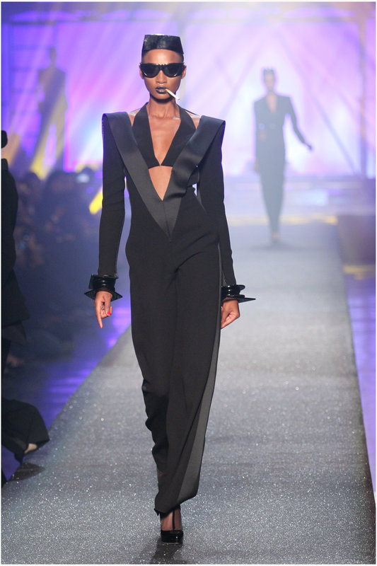  v-ringat, Catwalk, Trendspaning