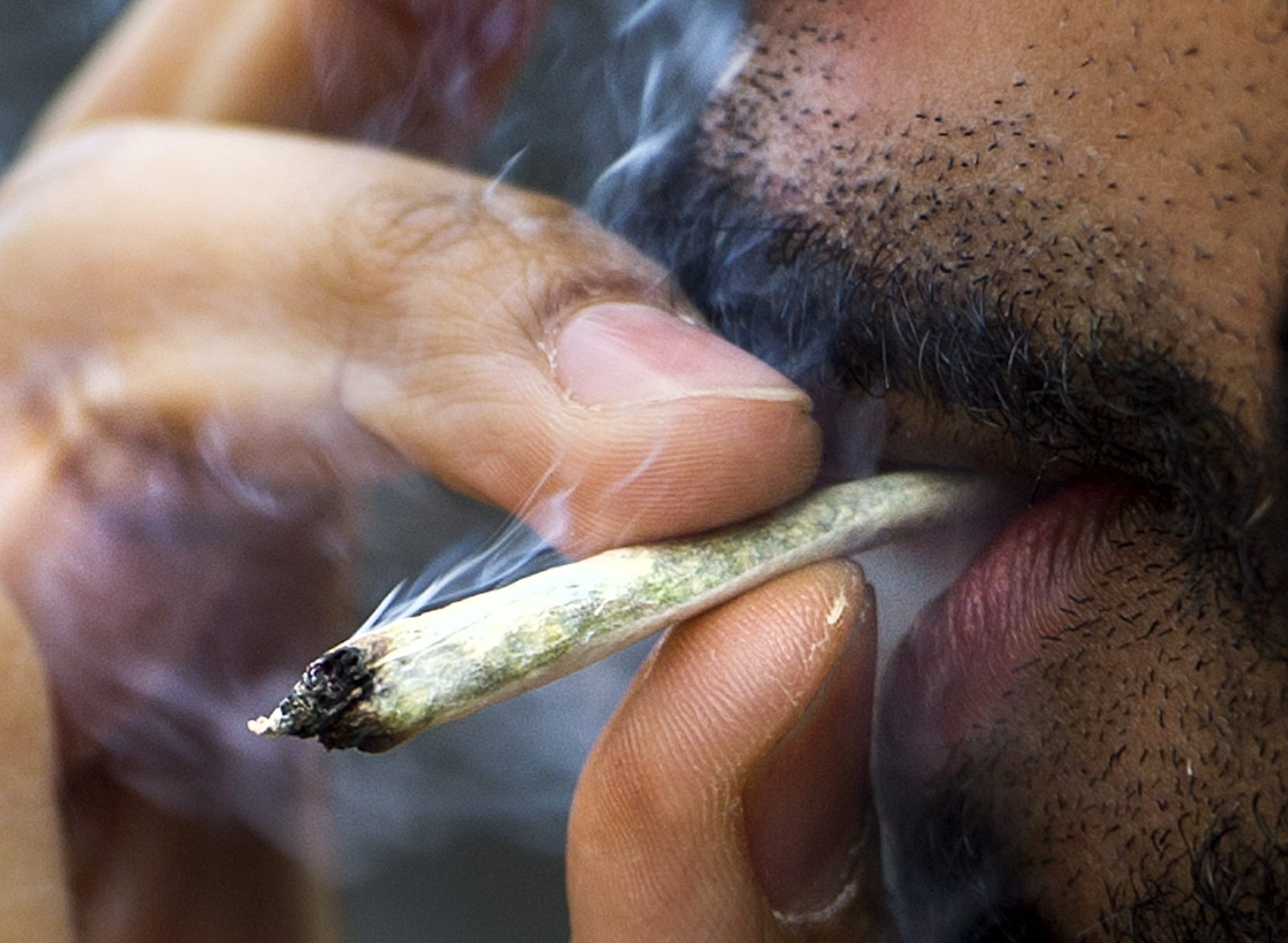 Droger, Storbritannien, Marijuanalegalisering, Utredning, Legalisering