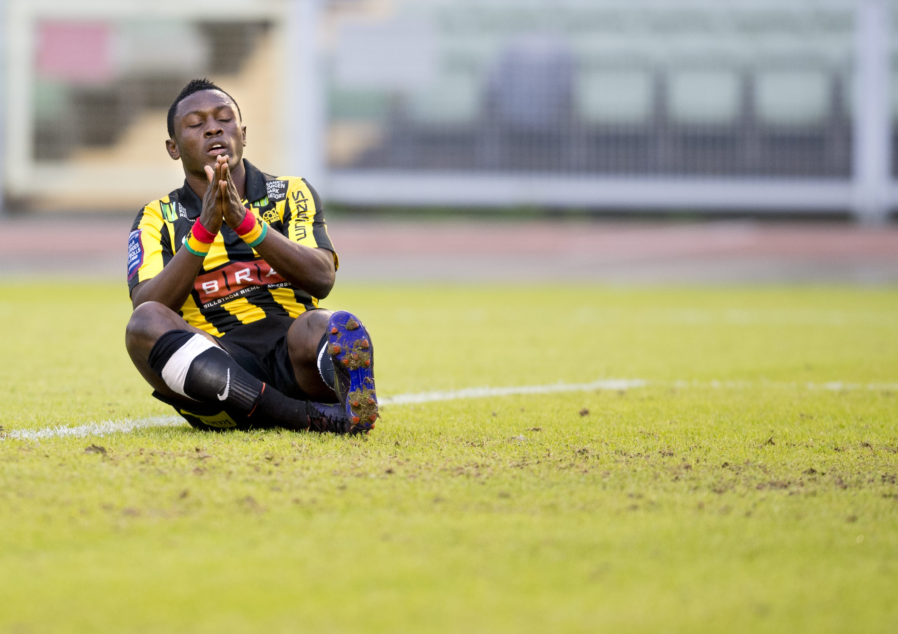 Twitter, BK Häcken, Waris Majeed