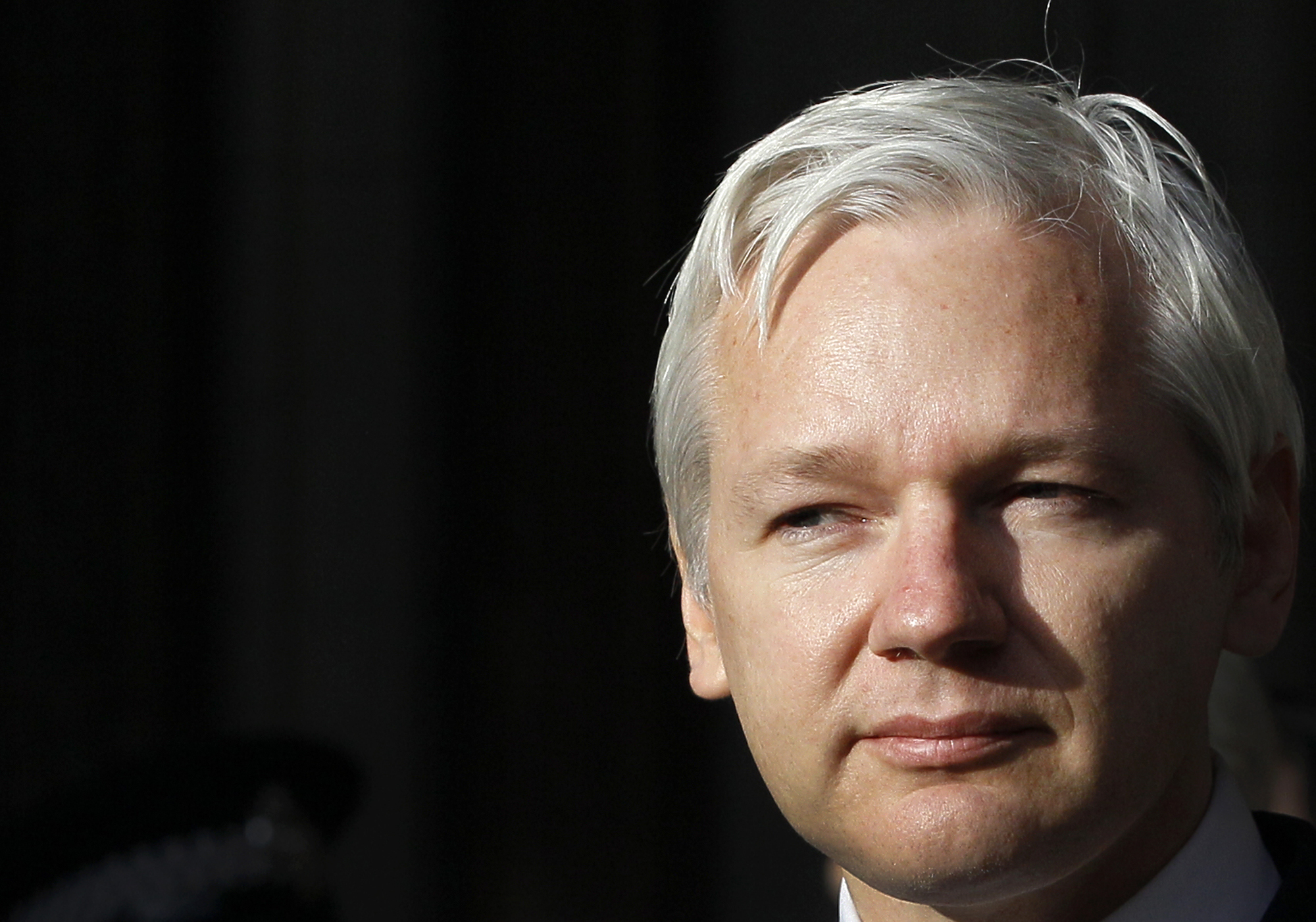 England, Wikileaks, Ecuador, Julian Assange, London