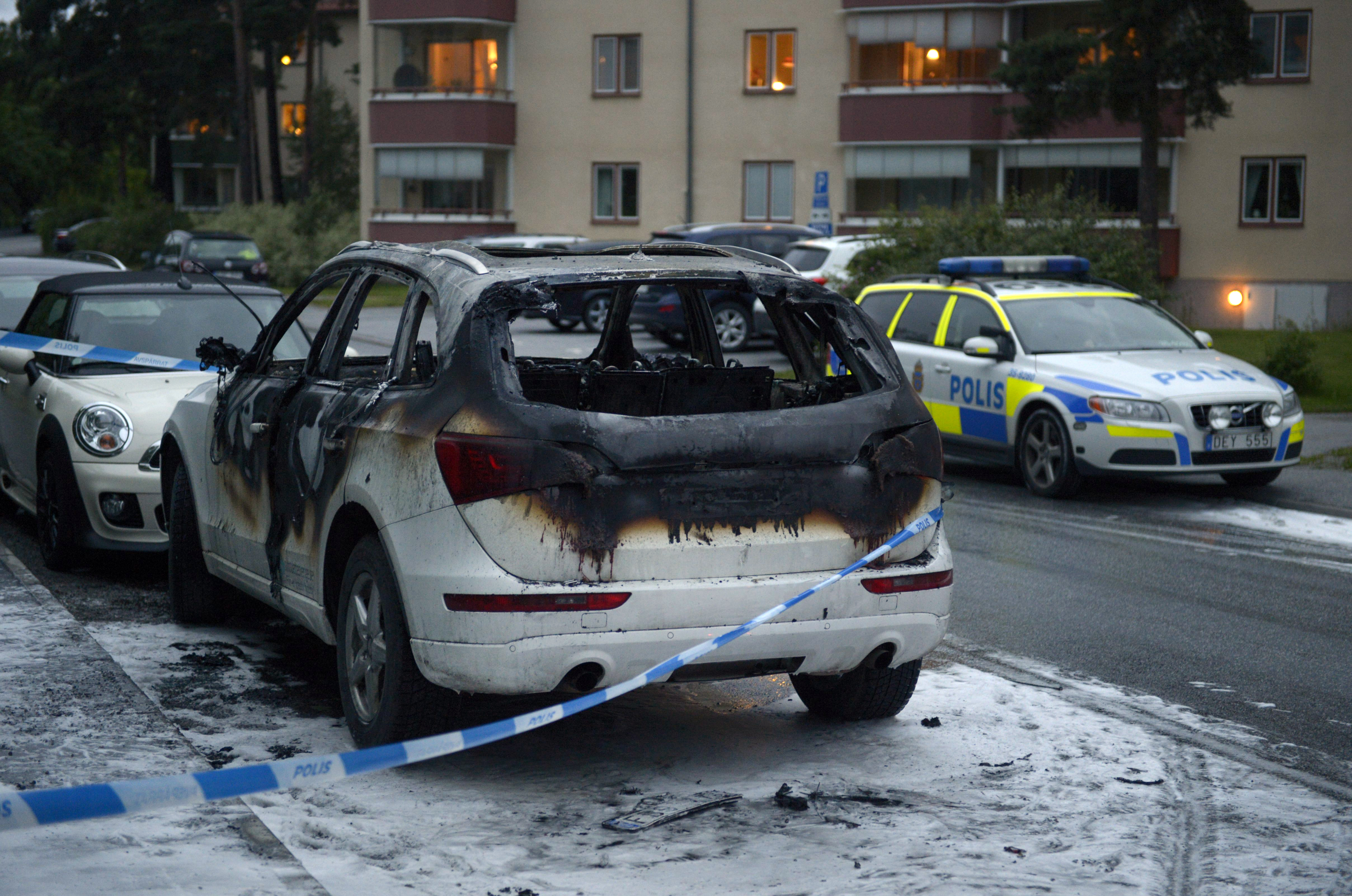 Stockholm, Värderån, Kriminellt, Ran, Akalla, Bilbrand, Bilbränder, Polis, Rånare