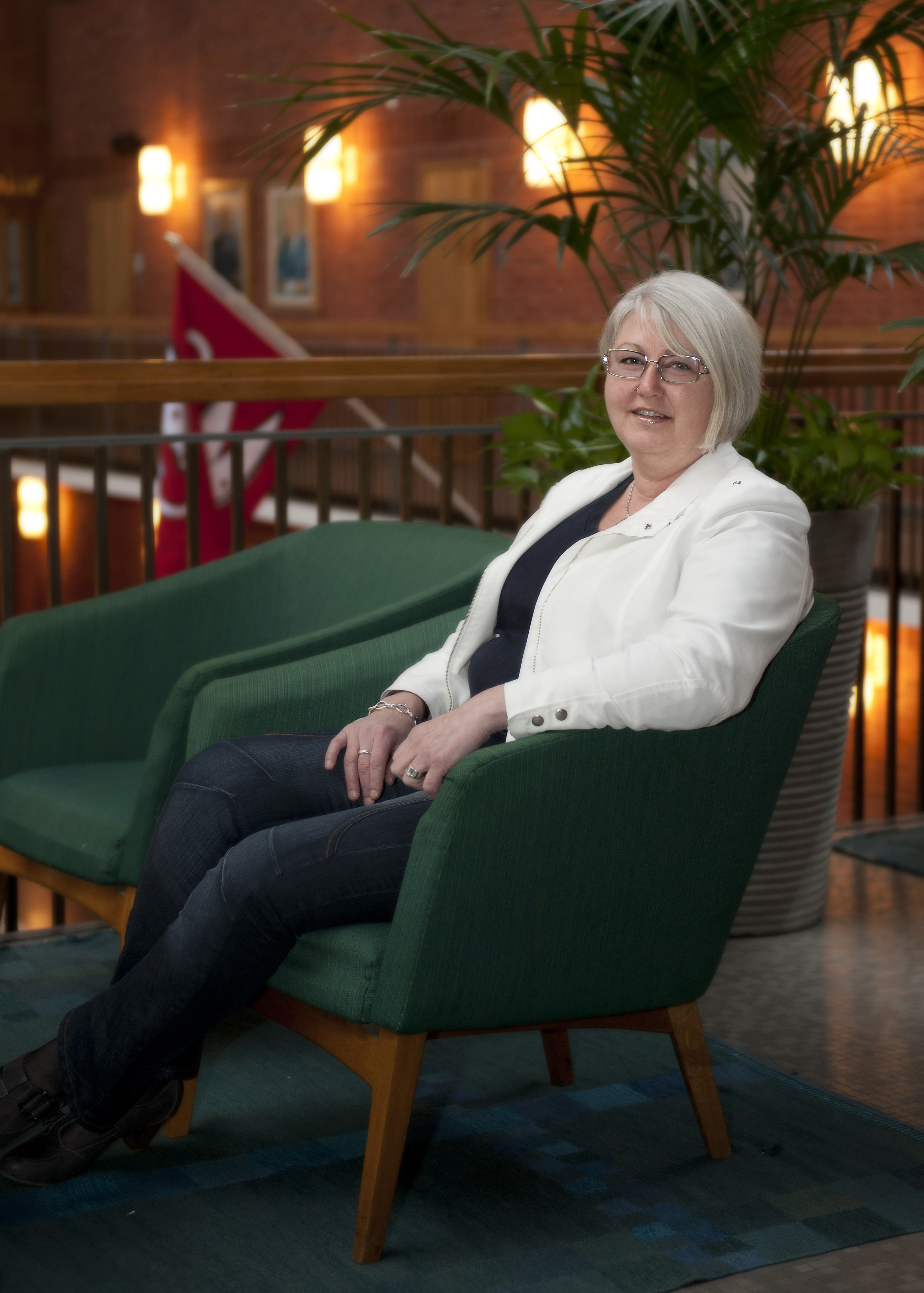 Upplopp,  Olle Engström, Invandring,  Annette Carlson, sverigdemokraterna, Inbördeskrig, Moderaterna