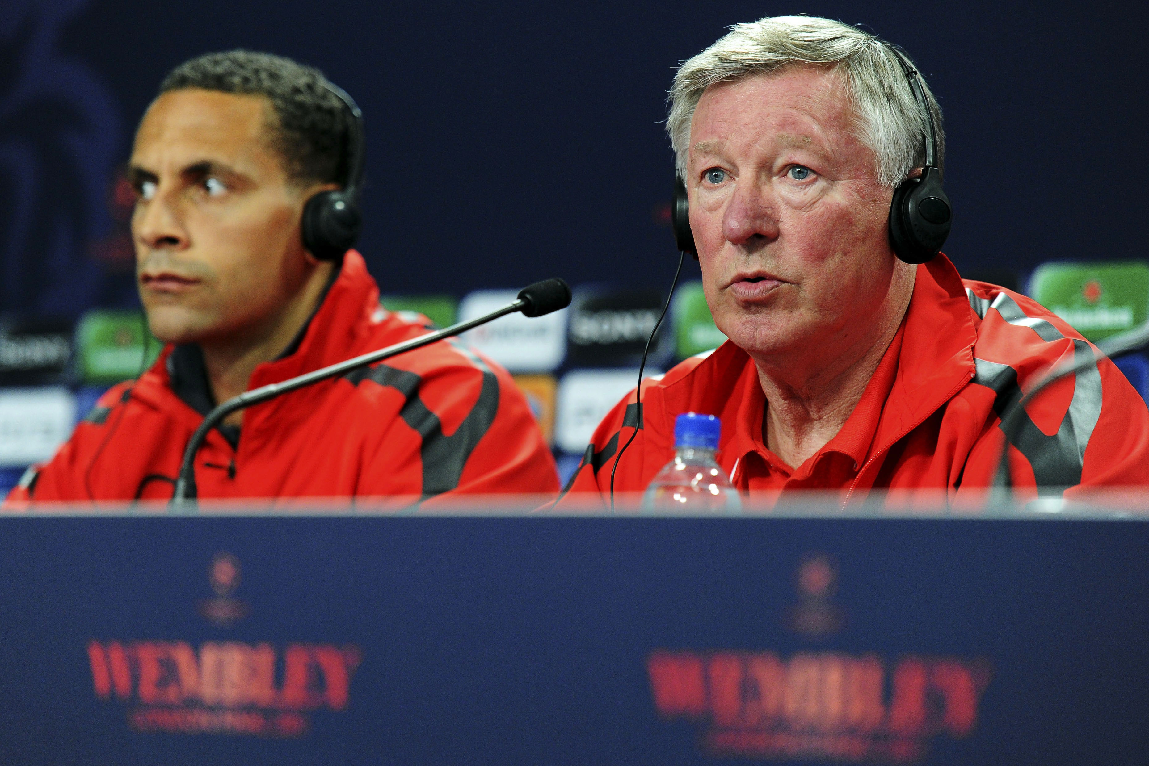 Manchester United, Sir Alex Ferguson, Årets tränare, slutar