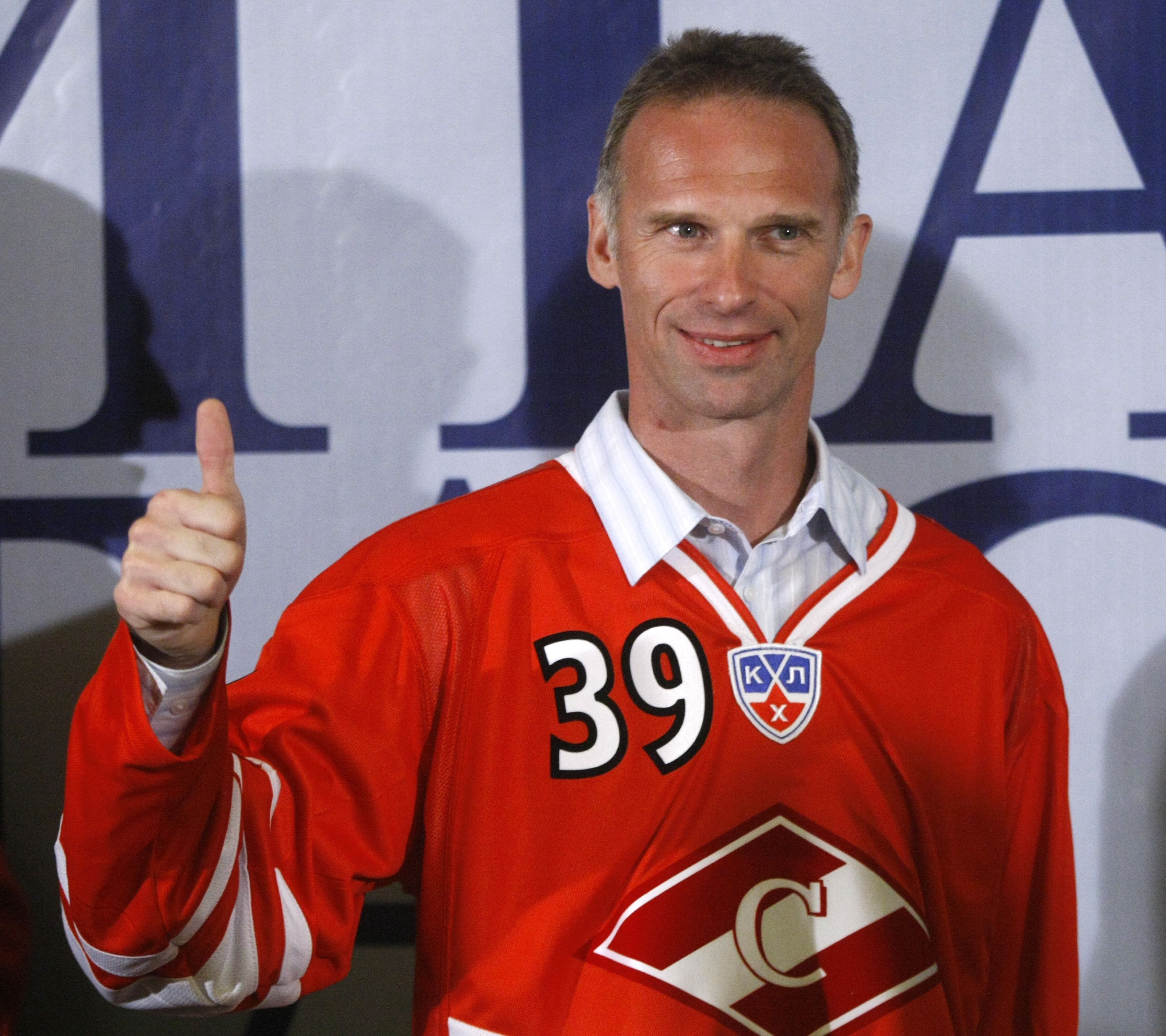  lägga av, Dominik Hasek, Legendar