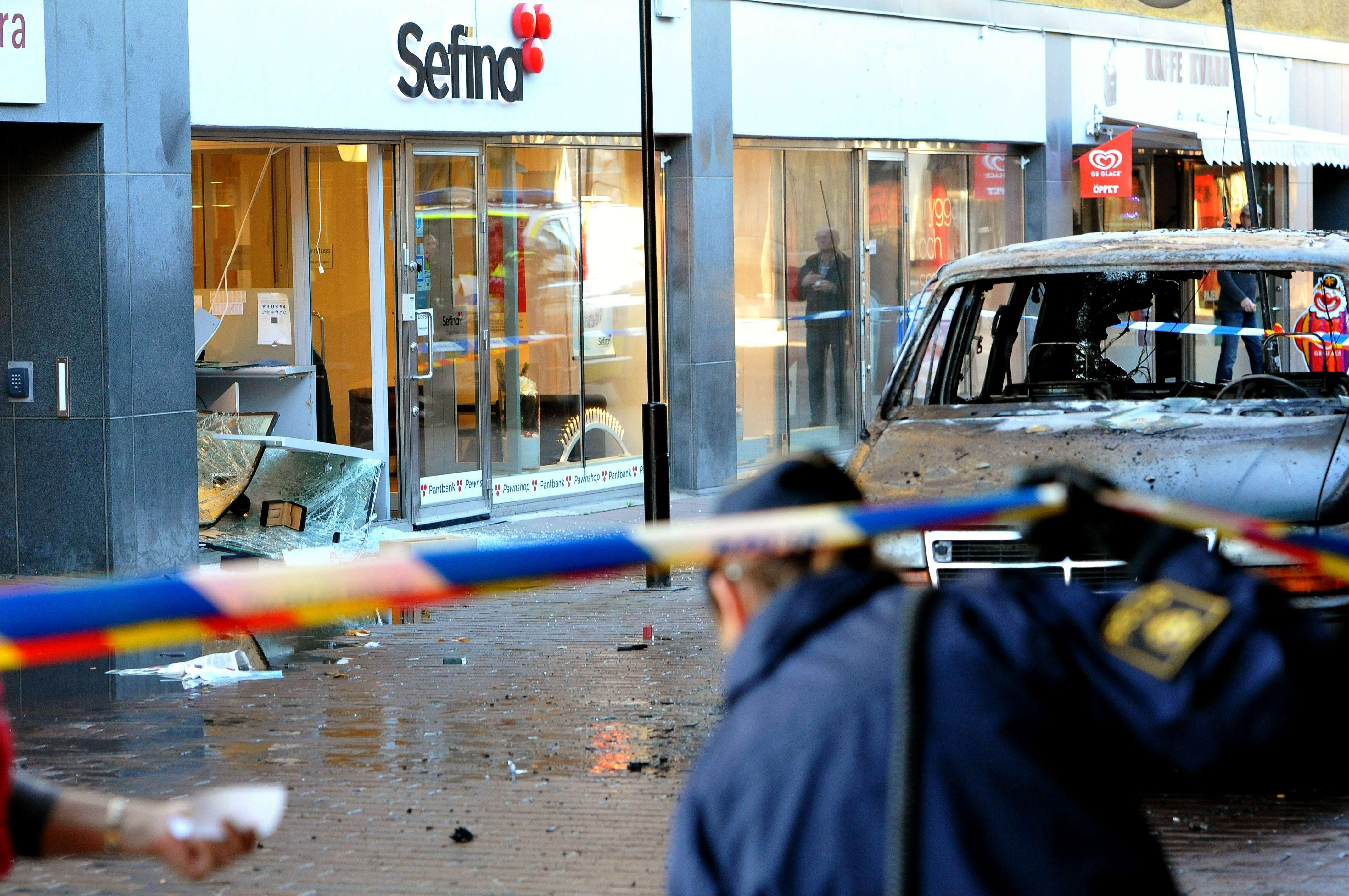 Polis, Kriminellt, Stockholm, Jakt, Ran, Skärholmen, Rånare