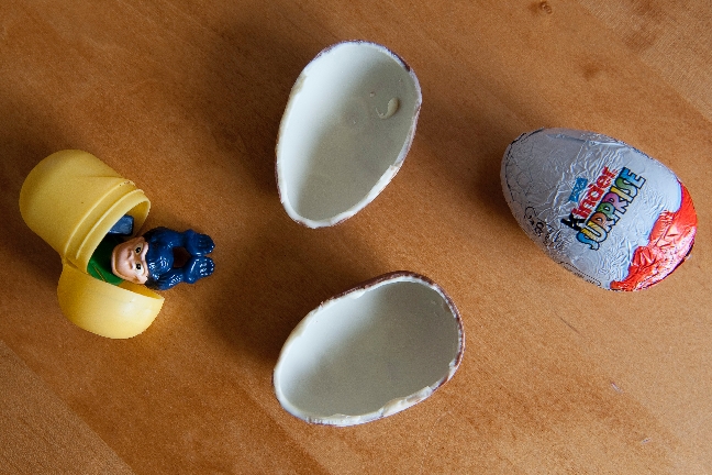 Tull, Kinderägg, Lag, Godis