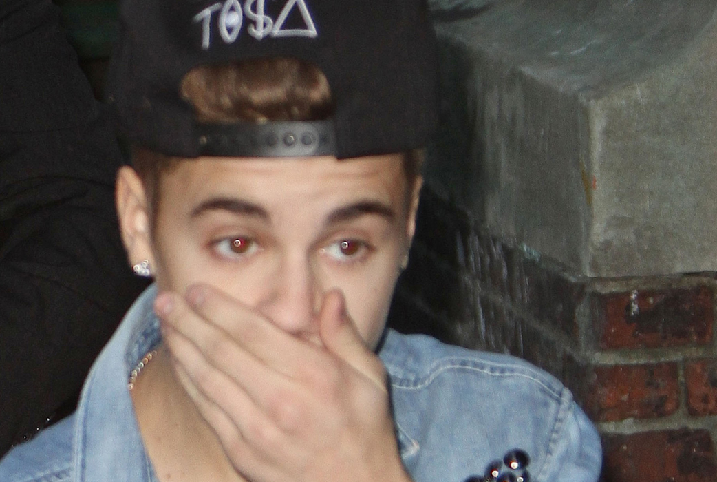 Marijuana,  Anne Frank, Justin Bieber, Skandaler