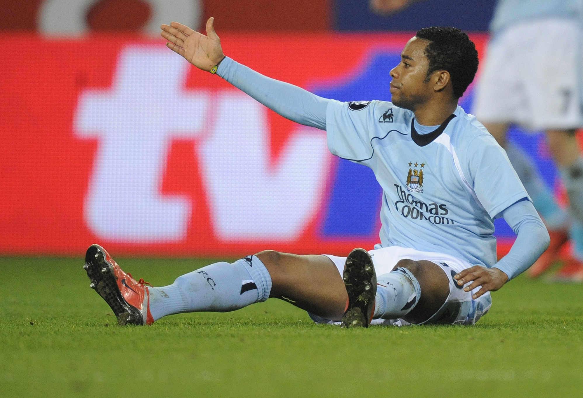 Sheikh Mansour, Robinho, Manchester City, Garry Cook, Premier League, Lionel Messi