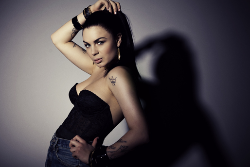 Intervju, Singel, Vanessa Falk, Musik, Snack, dömande