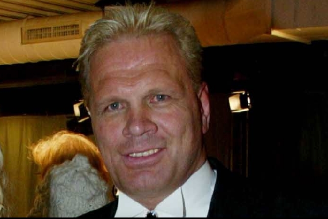 Frank Andersson dansar för pengar