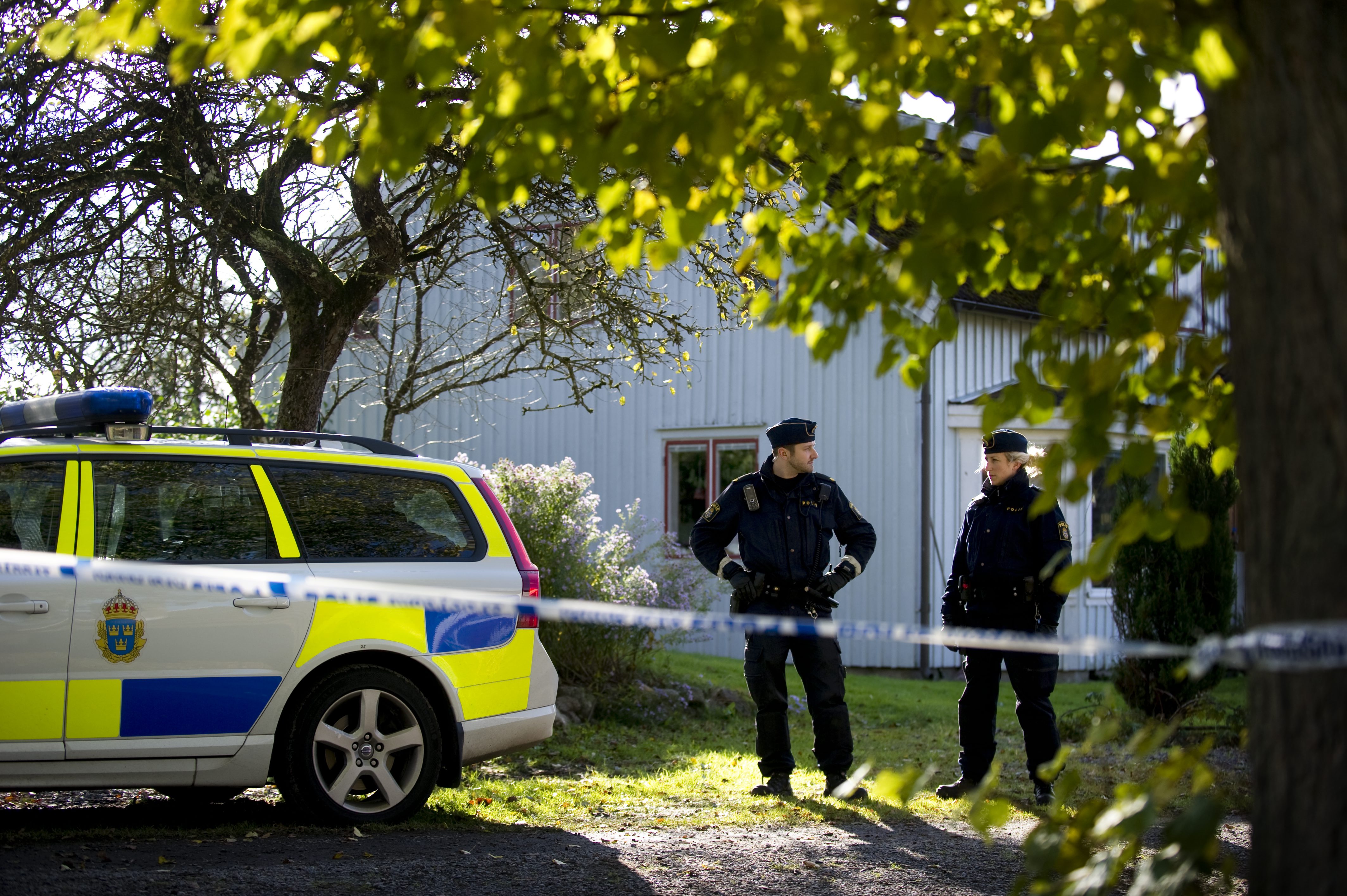 Pensionärsparet, Långared, Alingsås, Polis, Kriminellt, mord, Avrättade, Död, Utlämnas, Dubbelmord