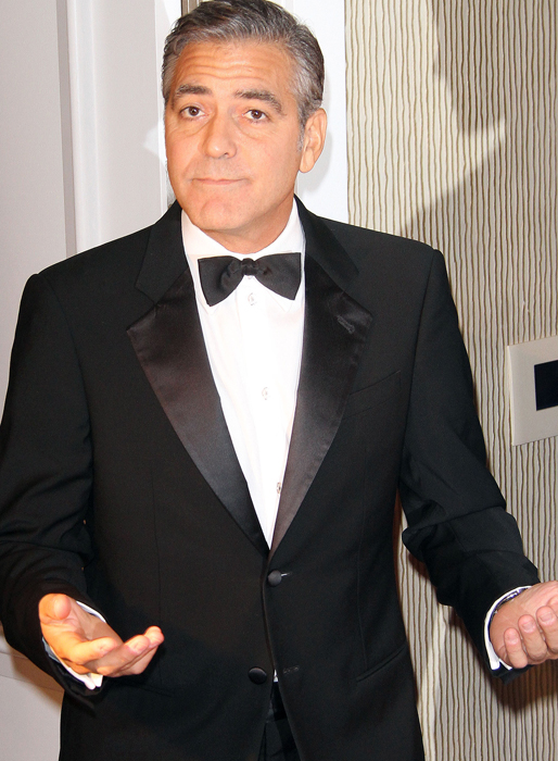 Testikel, George Clooney, Operation
