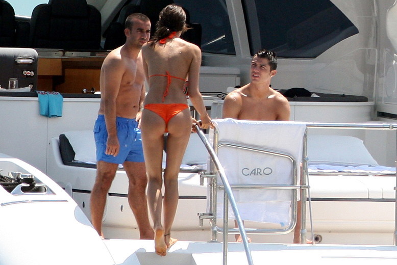 Cristiano Ronaldo, Barn, kändis, Stjärna, Yacht, Semester, Irina Shayk, Beach, Bikini, Lyx, Modell, Fotboll, Ronaldo, 2012, Flickvänner
