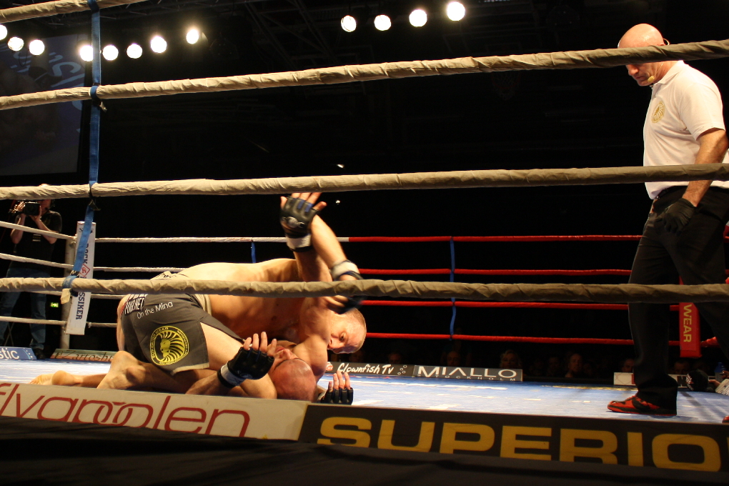 Junie Browning, Superior Challenge, Fryshuset, Hanna Sillen, Reza Madadi, Pride and Fury