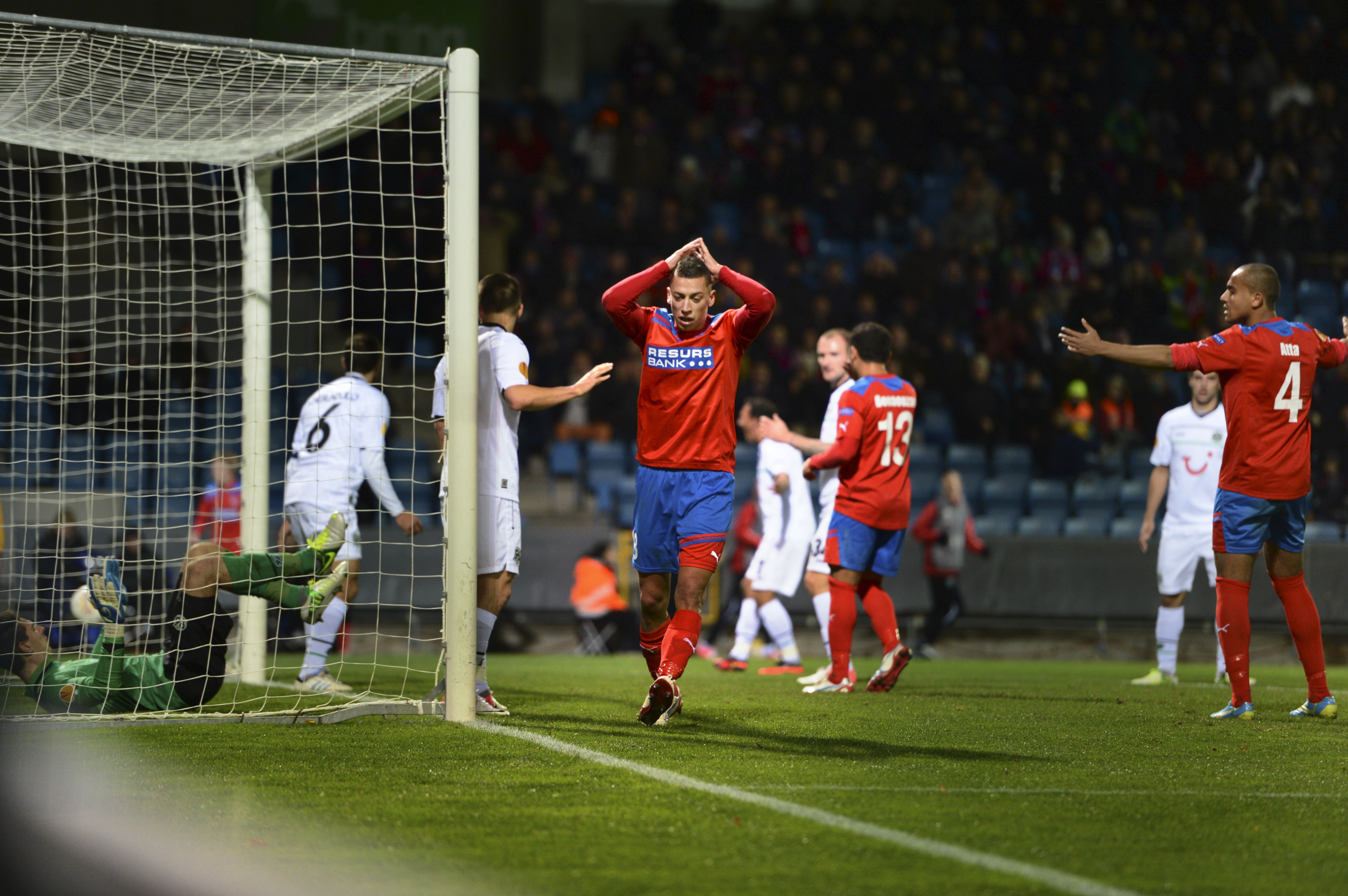 Helsingborg, Hannover,  Mame Diouf