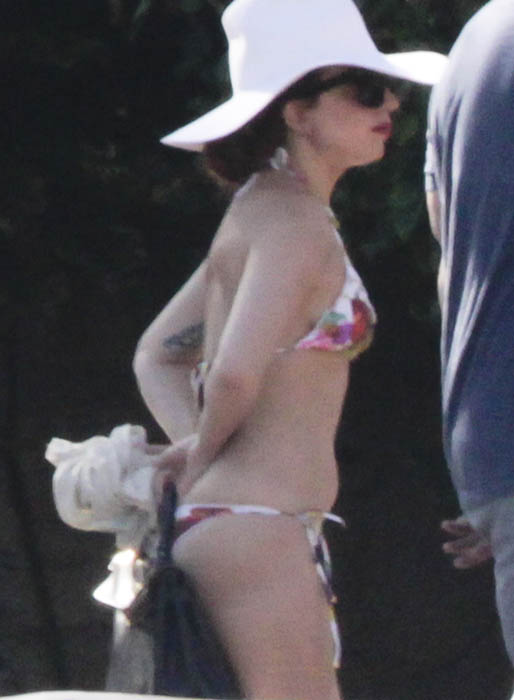 Lady Gaga, Bikini