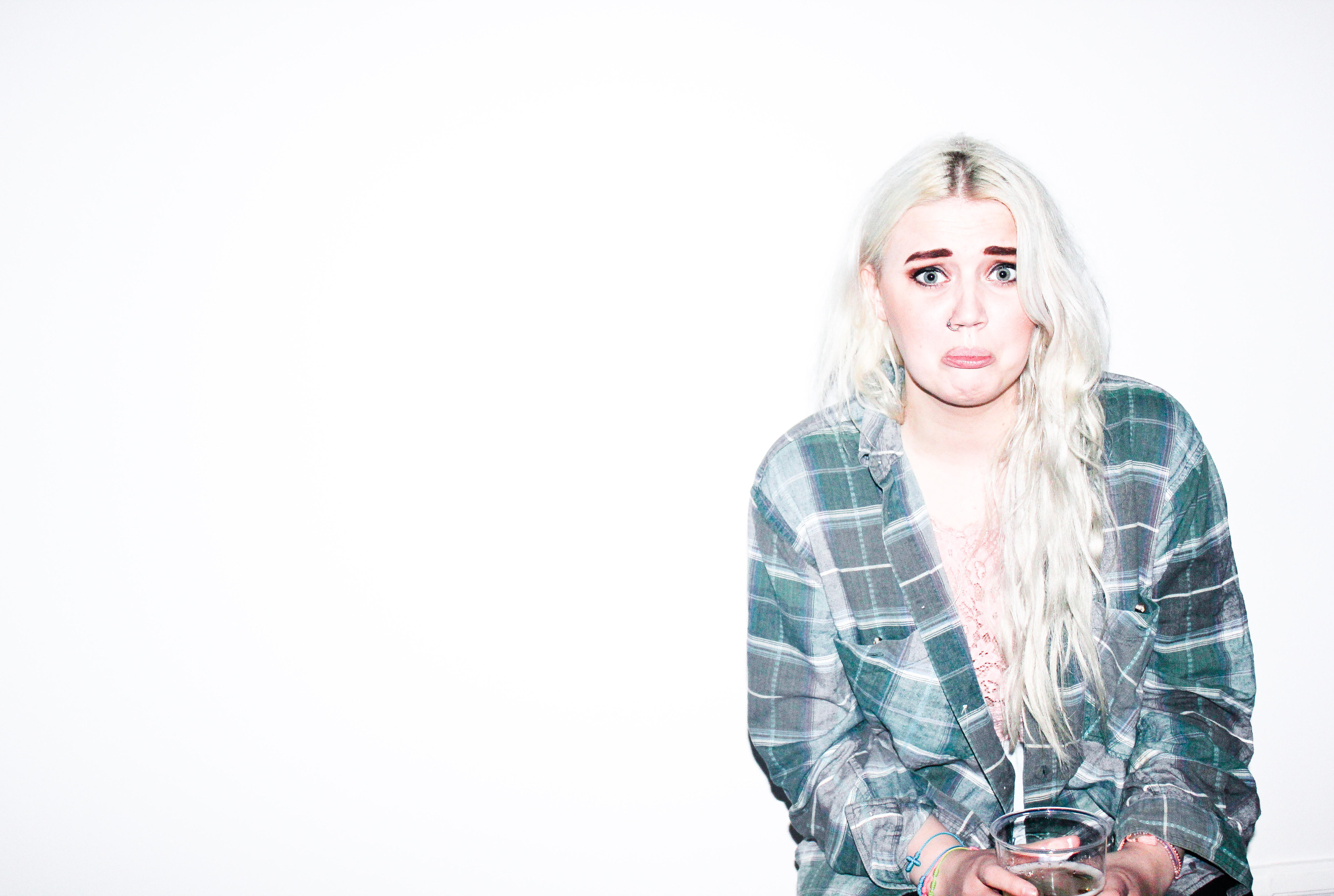 Omid Khalvati, Kåken, Fjodor Nikolajev, Y+M, vecka 29, Julia Lindholm, Anna Korsgren, Hells Kitchen, Gubbrummet, Flashback, YochM, Spy Bar, Julien