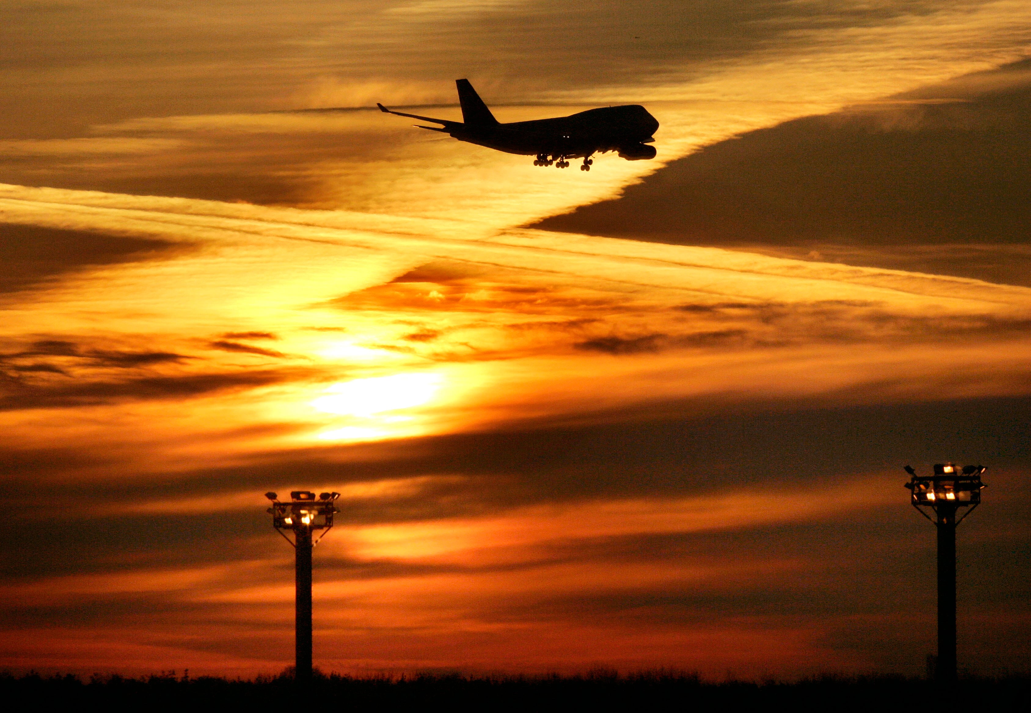 Suchoj, Indonesien, Flygplan, Flygkrasch, Dödsfall