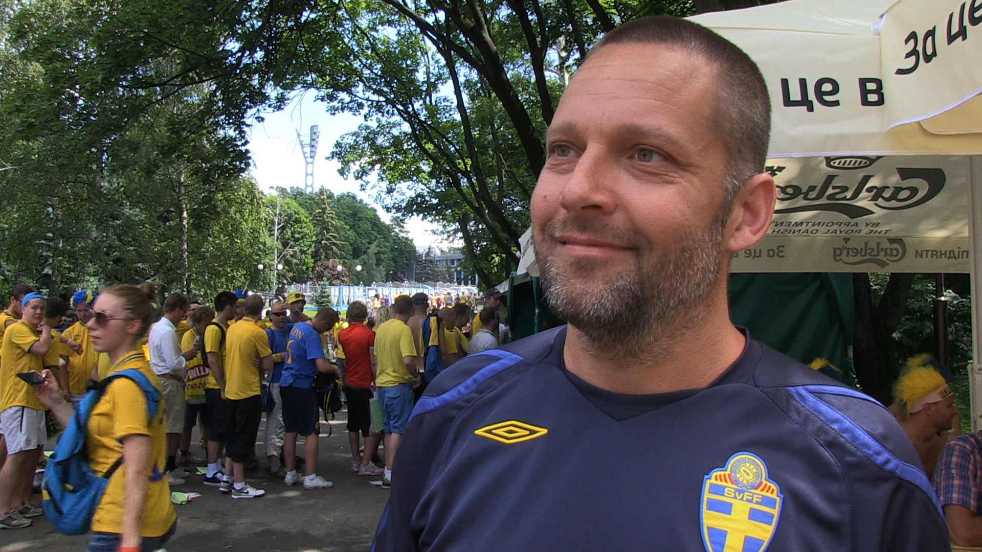 Direkt från Kiev, Sverige, Fans, Camp Sweden, Landslaget, Fotboll
