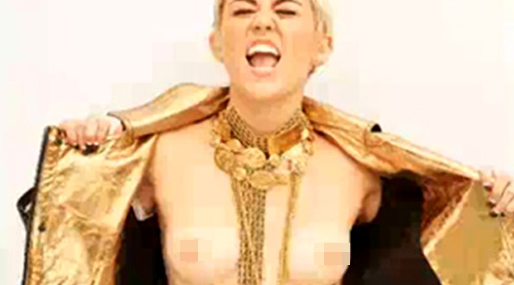 Miley Cyrus, Topless