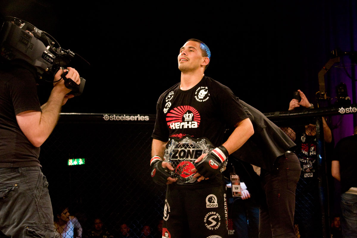 Besam Yousef, Hanna Sillén, Elina Nilsson, The Zone FC 9, Eddy Bengtsson, Victor Cheng, Martin Svensson, Goteborg, Lisebergshallen, MMA, Paul Reed