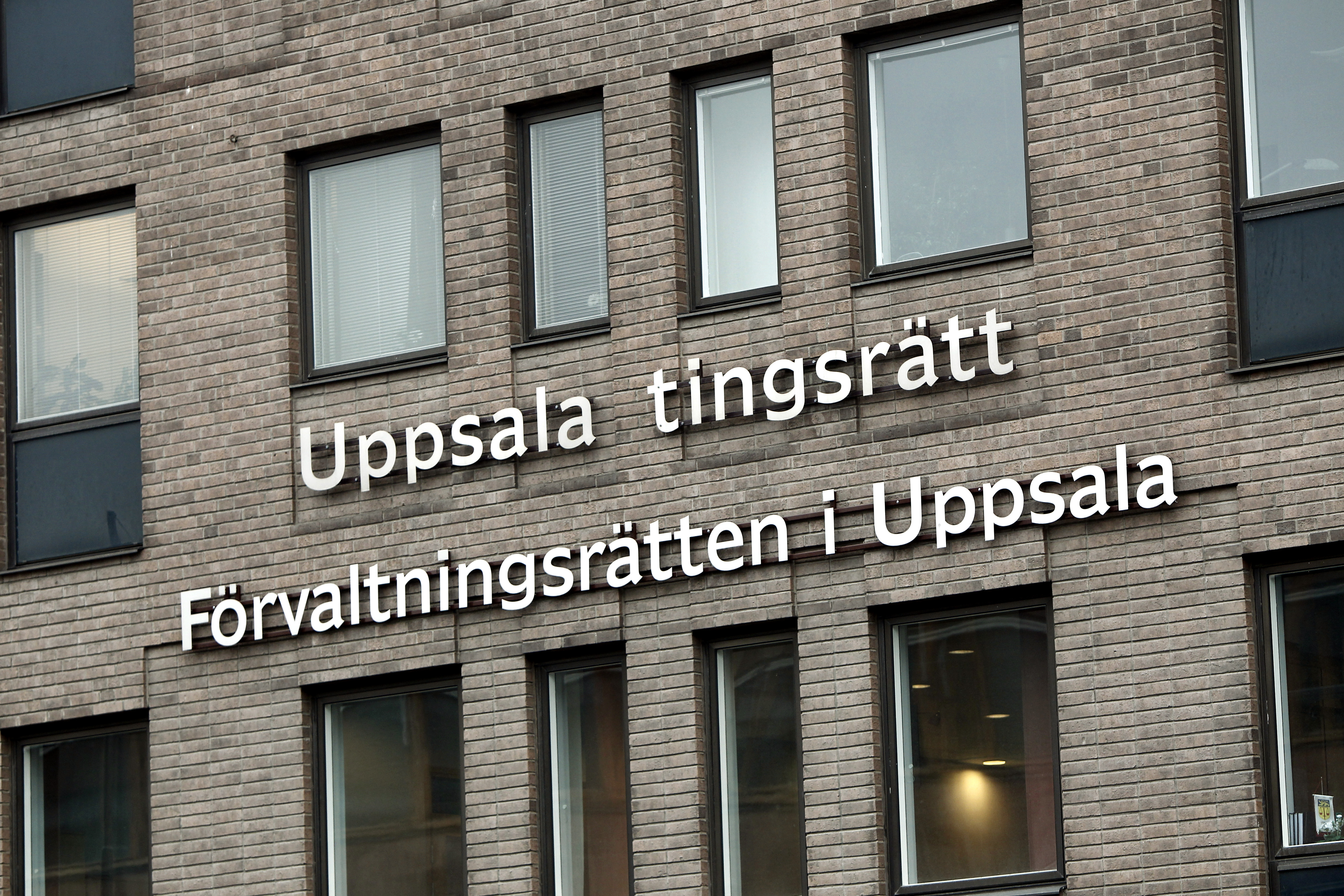 Man friad från gruppvåldtäkt på berusad kvinna