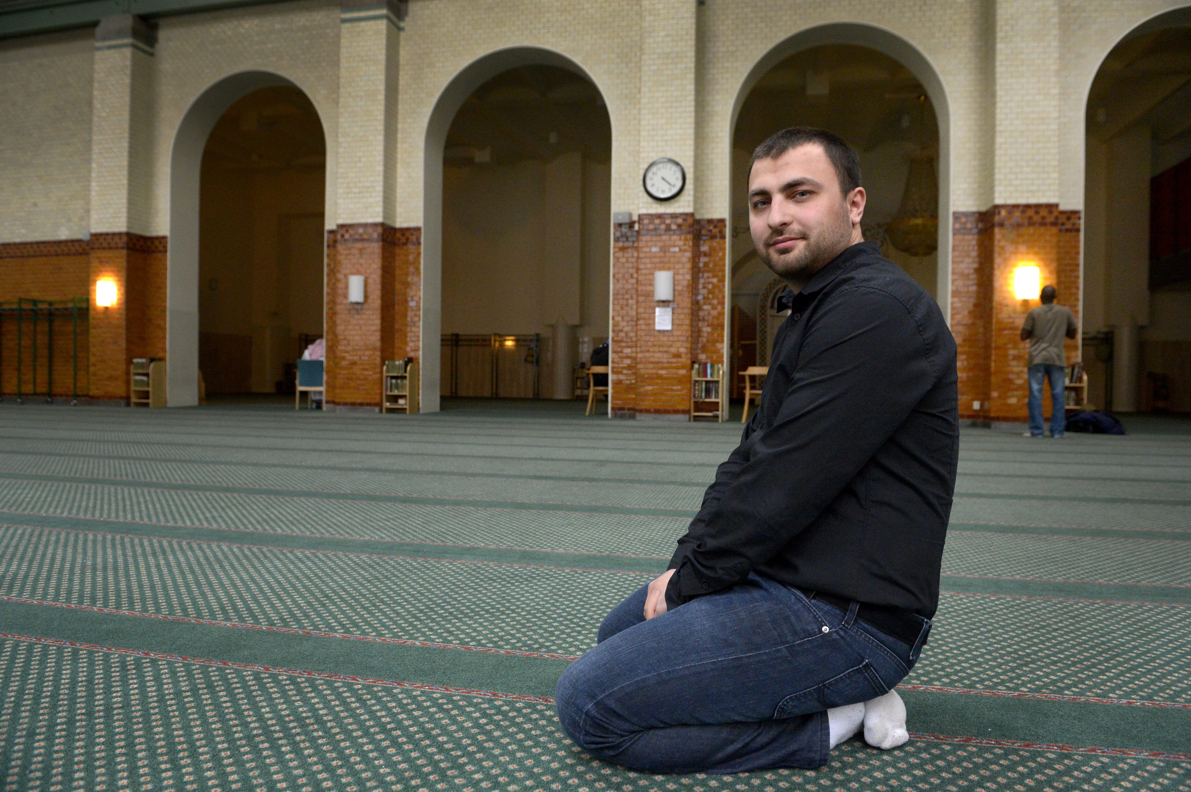 Politik, Socialdemokraterna, Islamiska Förbundet, Carin Jämtin, SSU, Omar Mustafa