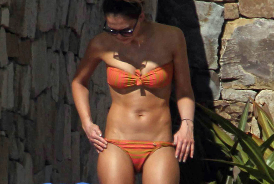 Jessica Alba, Bikini