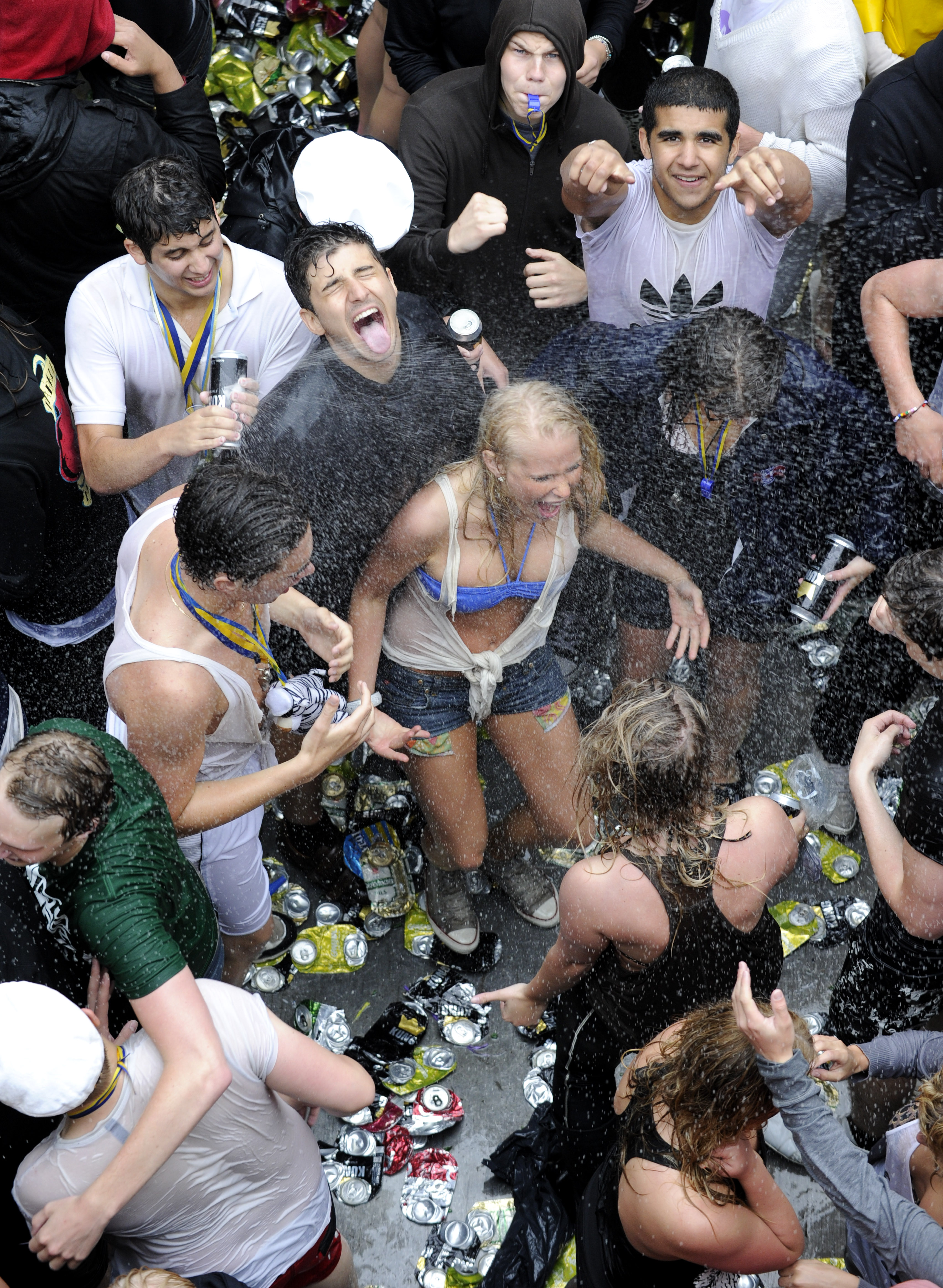 SMS-duellen, Centerpartiet, Johan Hedin, Droger, Val 2010, Spritpartiet, Alkohol, Maktkamp24, Maria Zadig