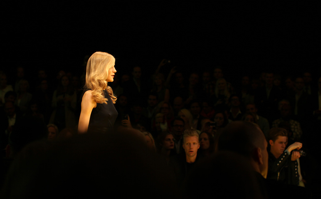 Fashion Week, Behind the scenes