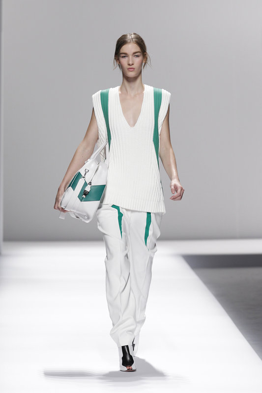 Catwalk, Trendspaning,  v-ringat