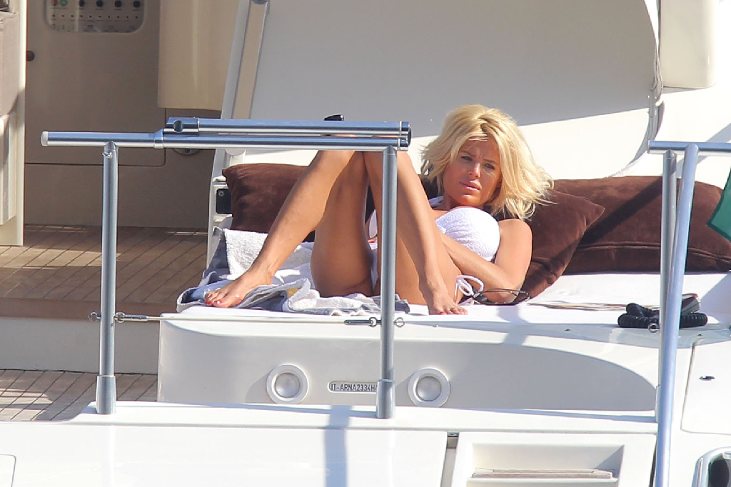 Båt, Yacht, Paparazzi, Victoria Silvstedt, 2012, Bikini, Lyx
