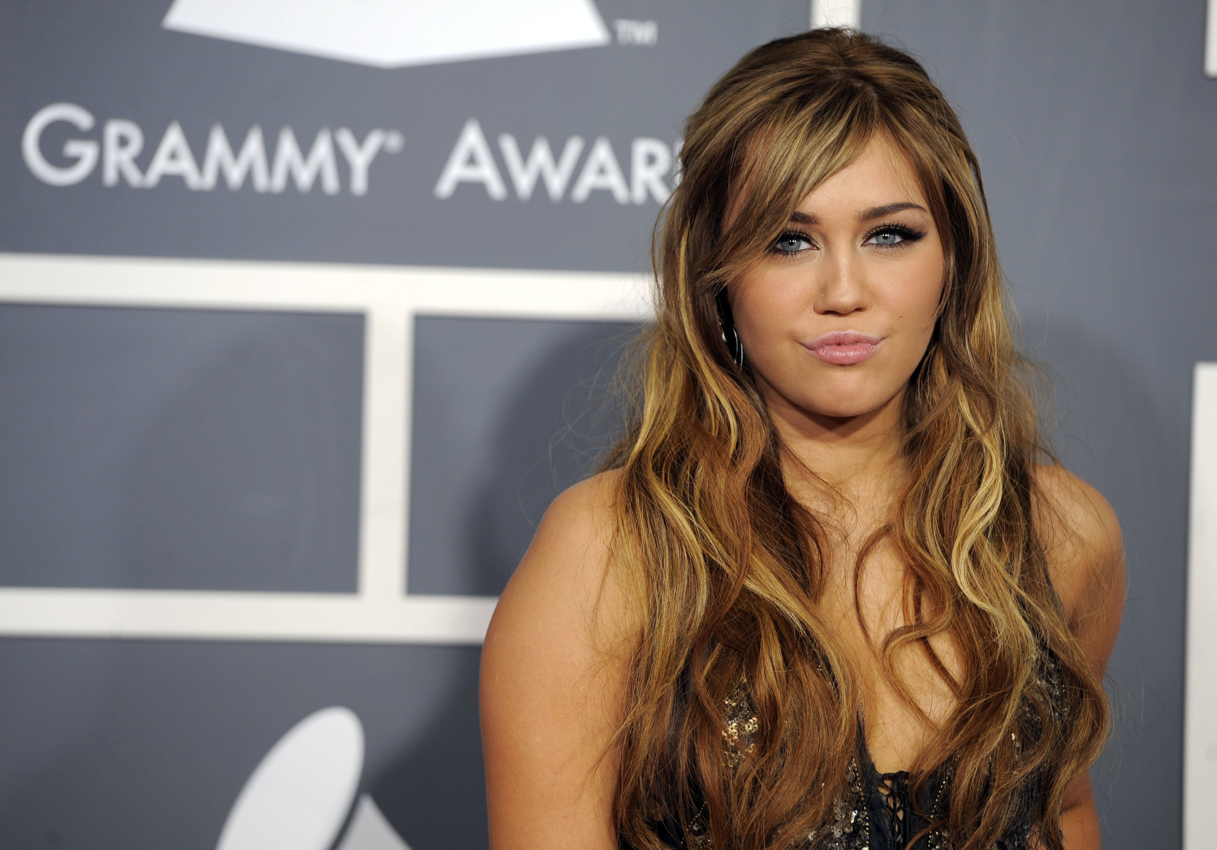 Sexdocka, Miley Cyrus