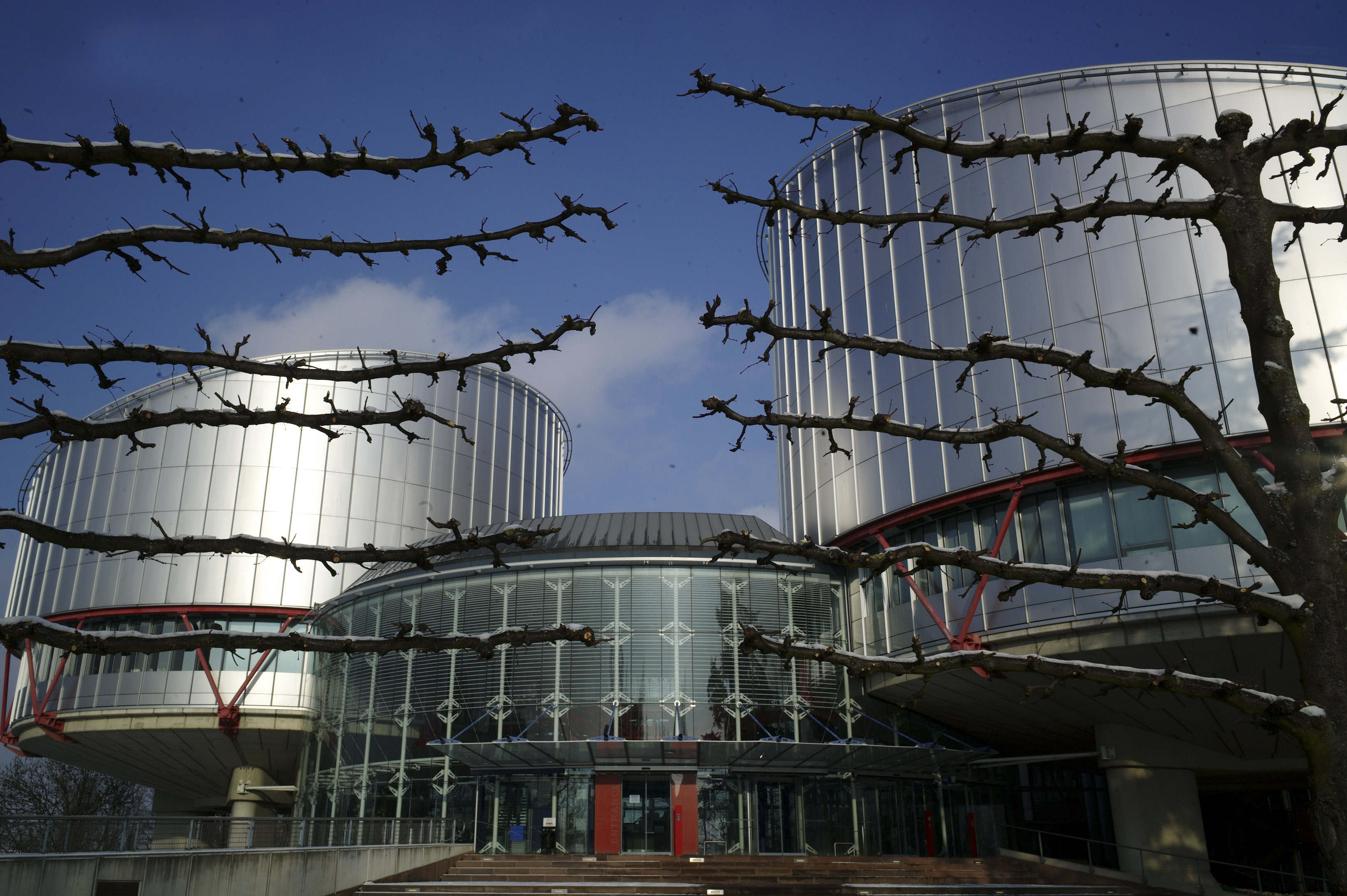 Centrum för rättvisa, FRA-lagen, Regeringen, Europadomstolen