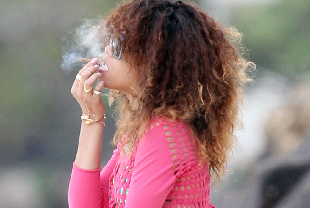 Rihanna, Cannabis