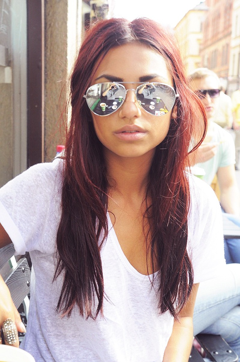 Next In Fashion, Lorina Kosari
