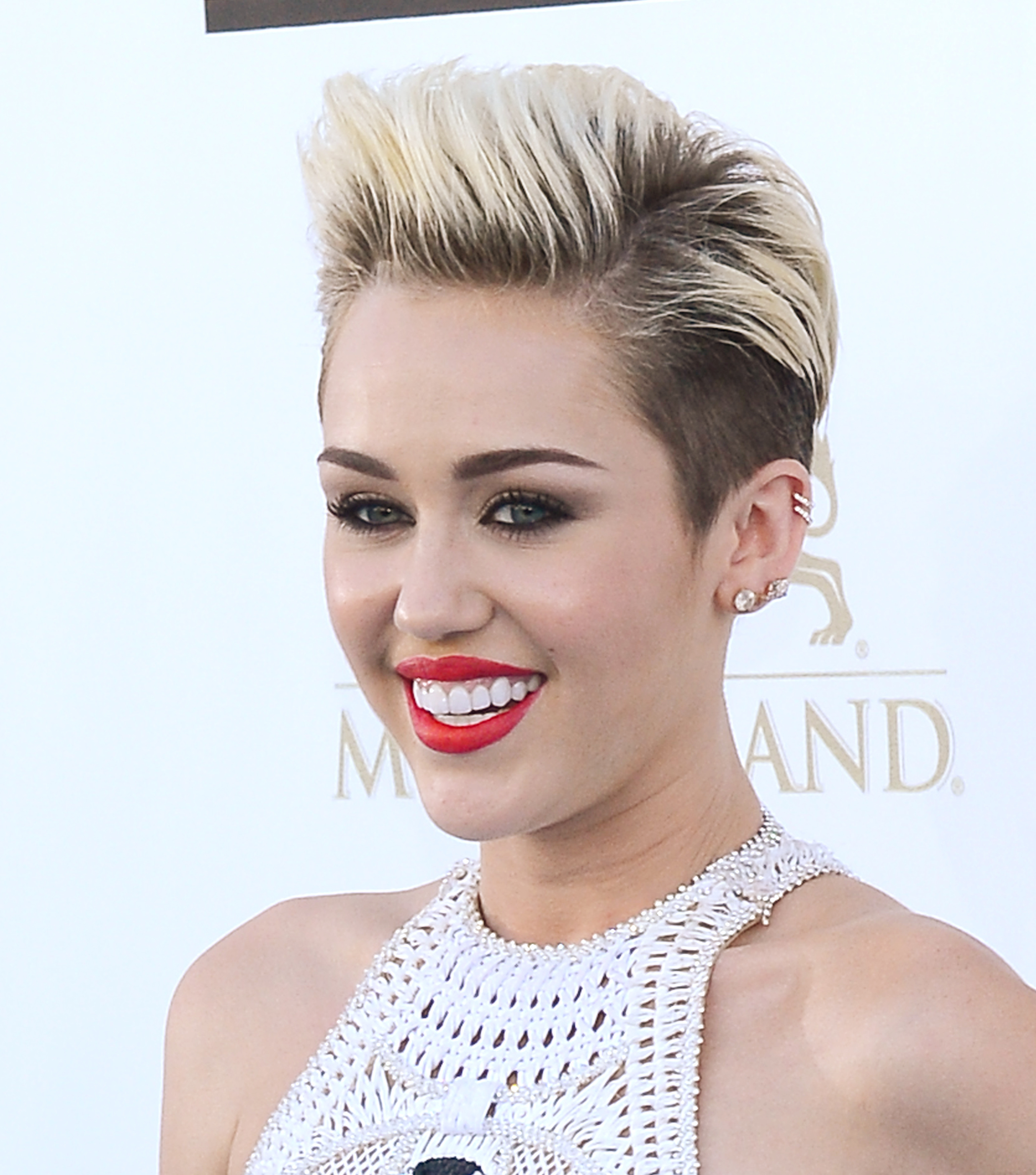 Miley Cyrus, Nicki Minaj, Hayden Panettiere, Billboard Music Awards, Jennifer Lopez