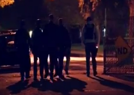 Civil, Polismord, Polismördare, Döda, Skröt, Skottdrama, Internet, 4Chan, Eld, Omringad