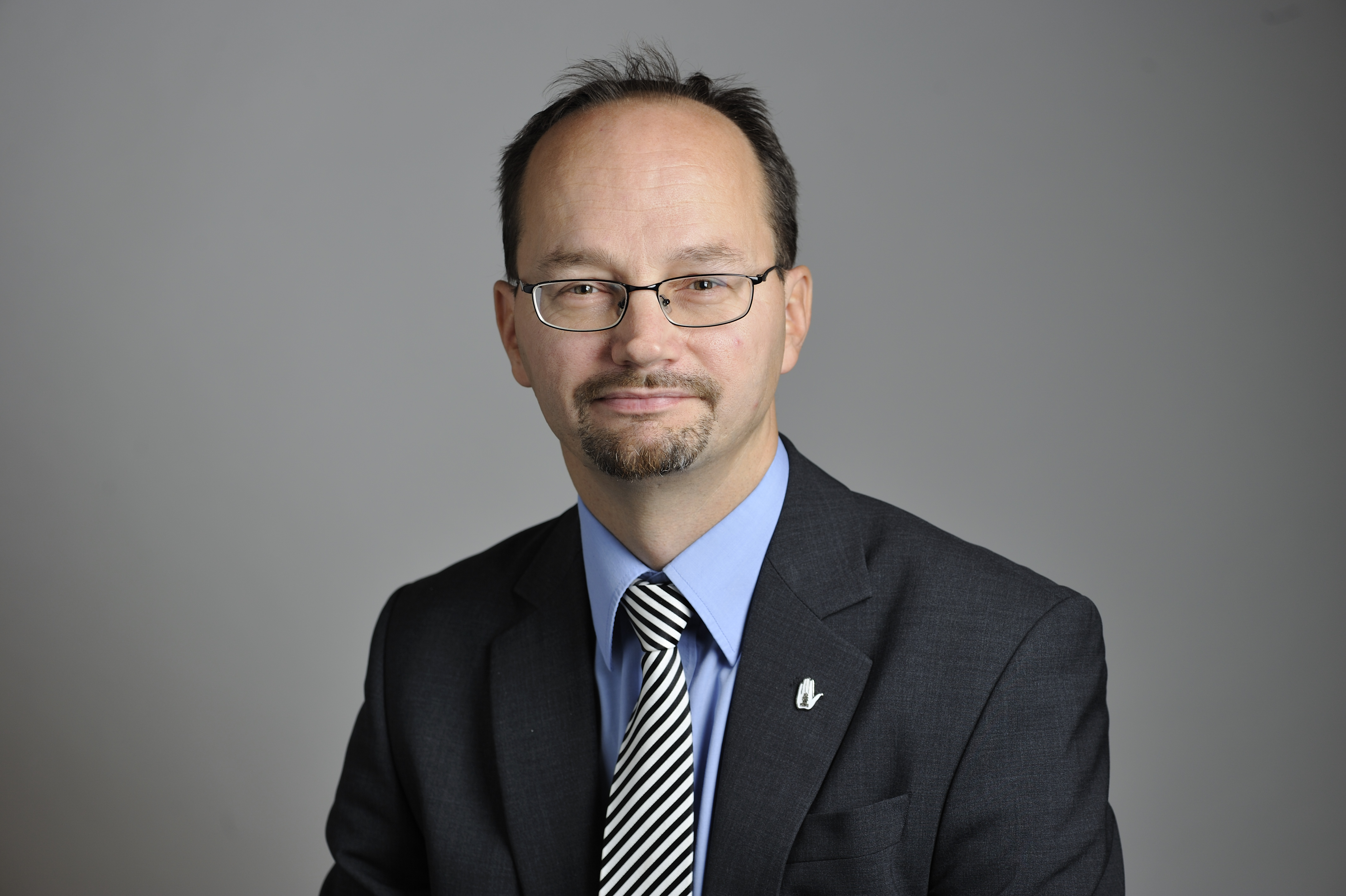 Caroline Szyber,  Ankdamm, Veronica Palm, Twitter, Fredrick Federley, lars ohly, Riksdagen