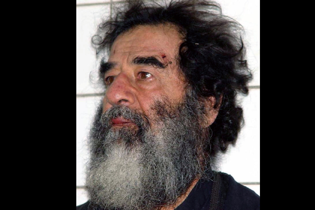 Saddam Hussein avrättades genom hängning den 30 december 2006.