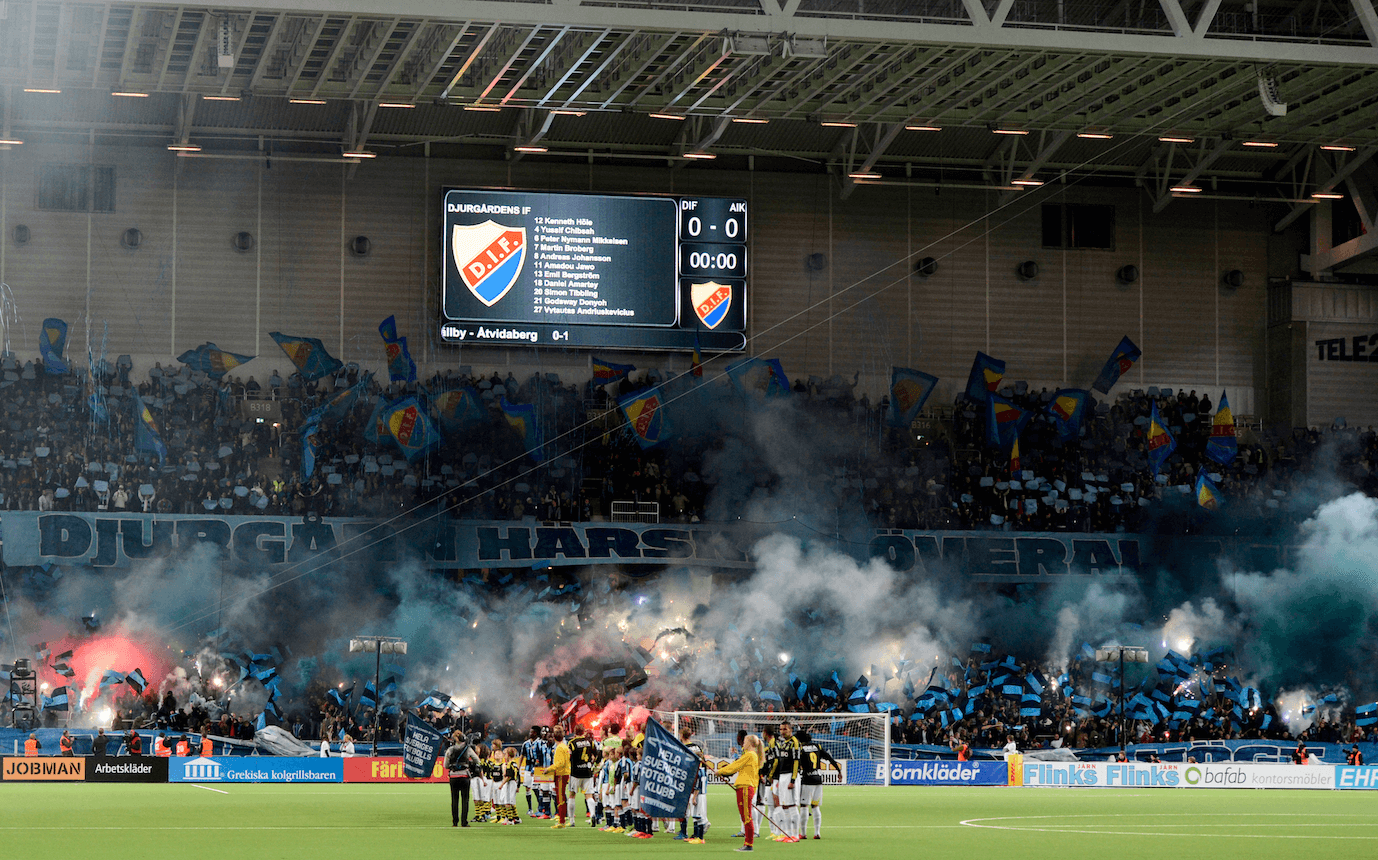 Djurgårdens första derby på Tele2 Arena var mot AIK. Djurgårdens första derby på Tele2 Arena var mot AIK.
