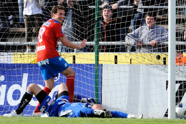 Helsingborg tog en trepoängare mot Elfsborg efter ett självmål. Helsingborg tog en trepoängare mot Elfsborg efter ett självmål.